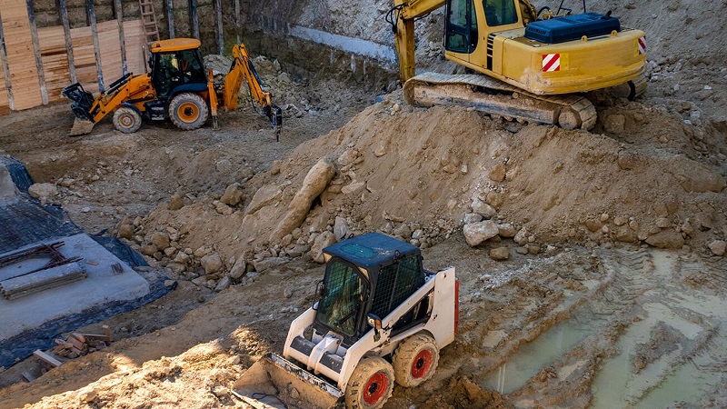 Demirci Bina Temel Kazı İşlemleri